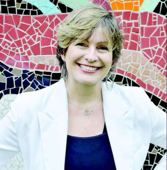 Foto de Iolanda Flores Sorrindo