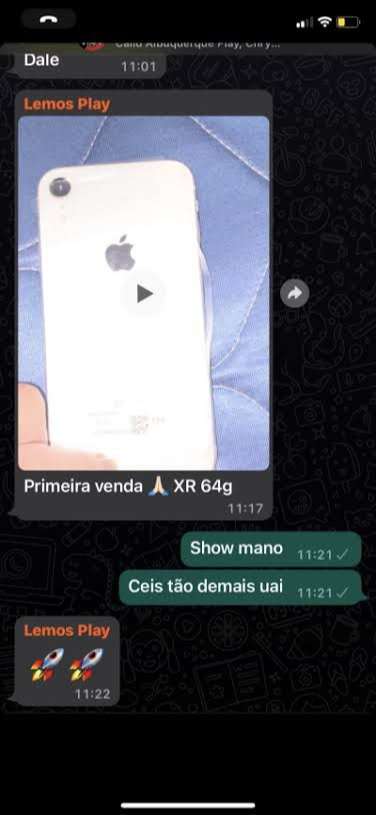 Foto de Ariane Silva Sorrindo