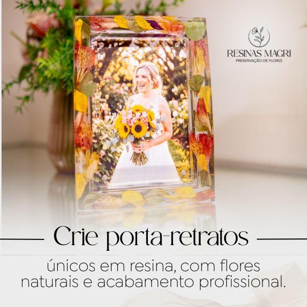 Porta-retrato de resina com flores