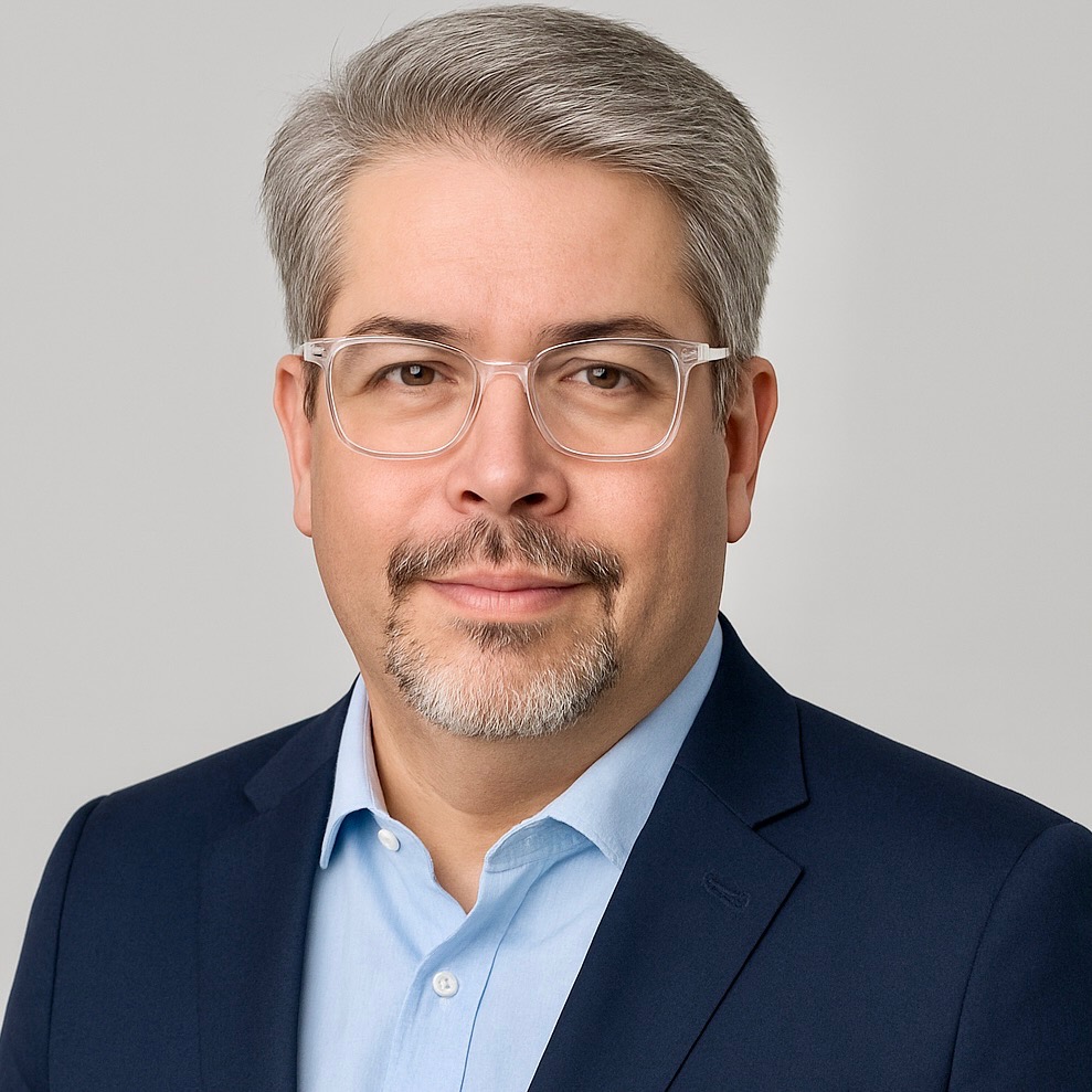 Alejandro Villarraga fundador de Proyecto Doce Uno