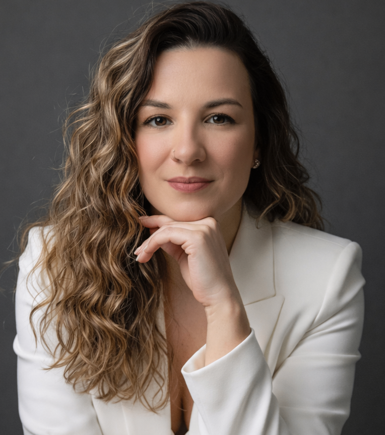 Foto da autora Dra. Ana Paula Resende