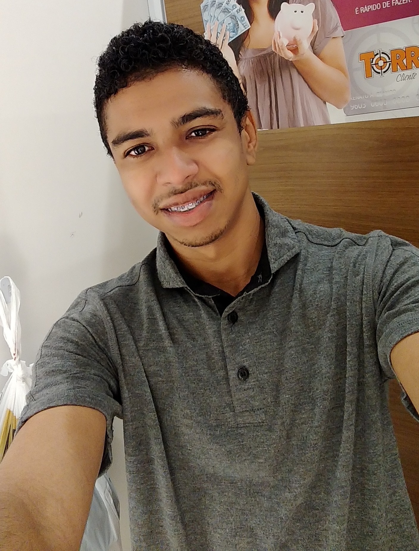Professor em seu estúdio de desenho