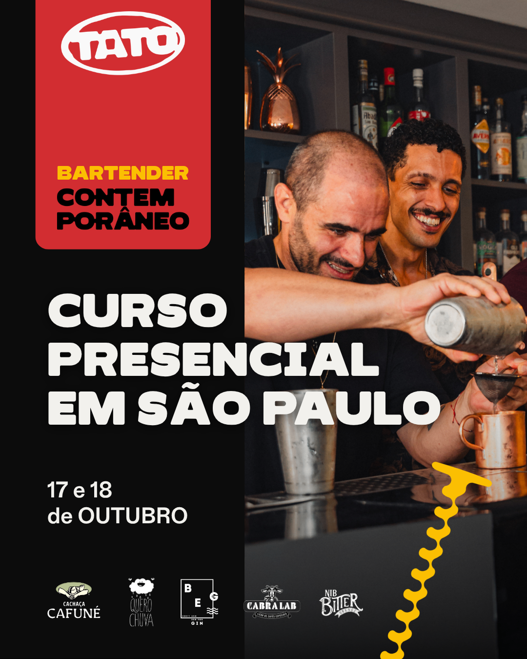 Bartender preparando drink no balcão