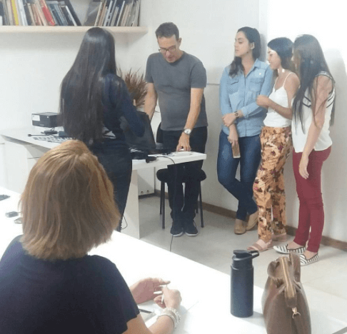 Fotografia de uma turma que já fez o curso