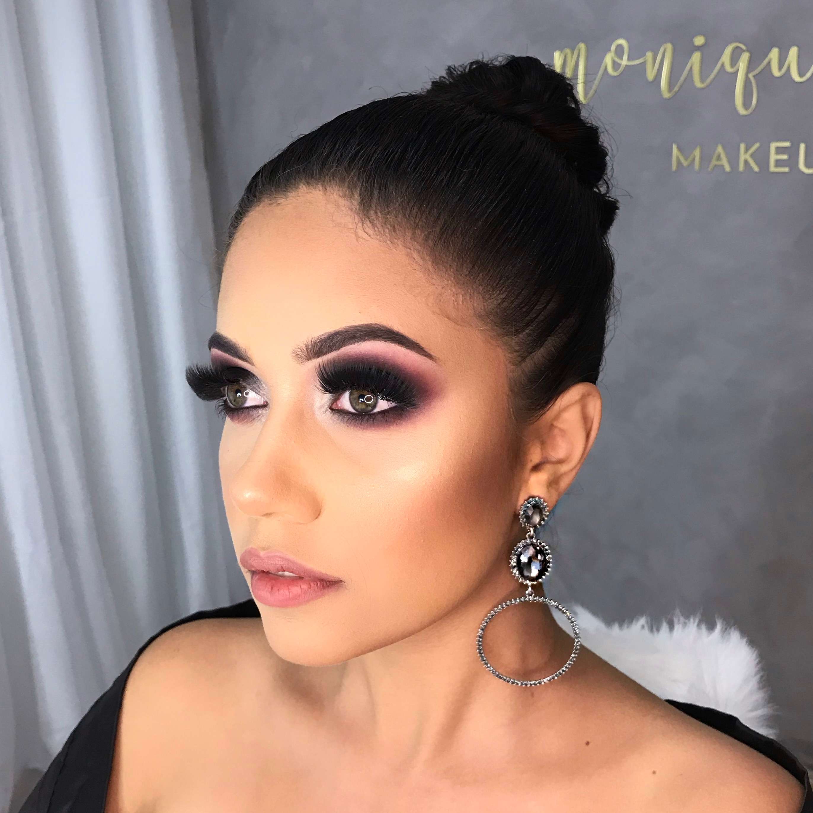 Curso Maquiagem Profissional - Smokey Eyes