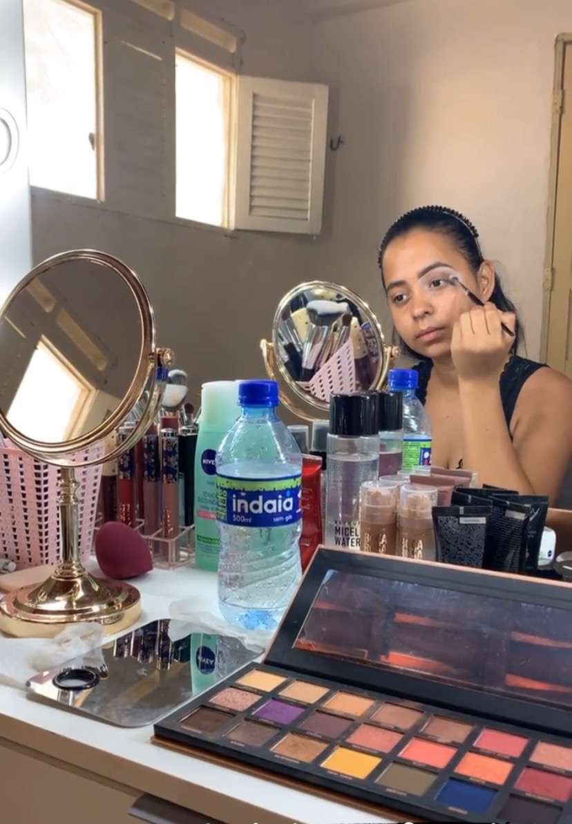 Foto de Iolanda Flores Sorrindo
