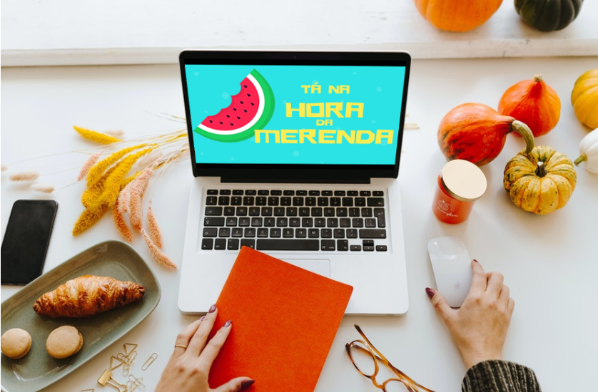 mulher com dor nas costas