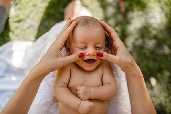 Curso de Shantala - Passo a Passo Completo de Massagem de Carinho e Amor