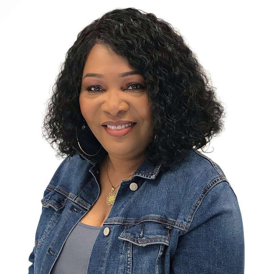 Foto de Iolanda Flores Sorrindo