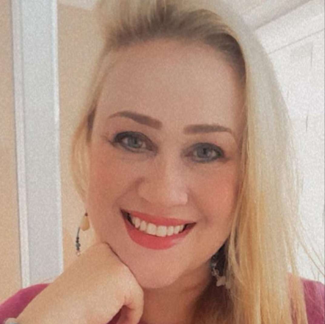 Foto de Roseane Soares Sorrindo