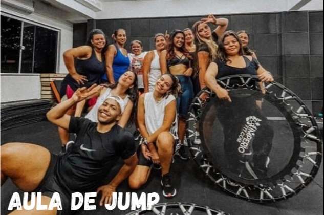 Foto de Ariane Silva Sorrindo