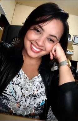 Foto de Roseane Soares Sorrindo